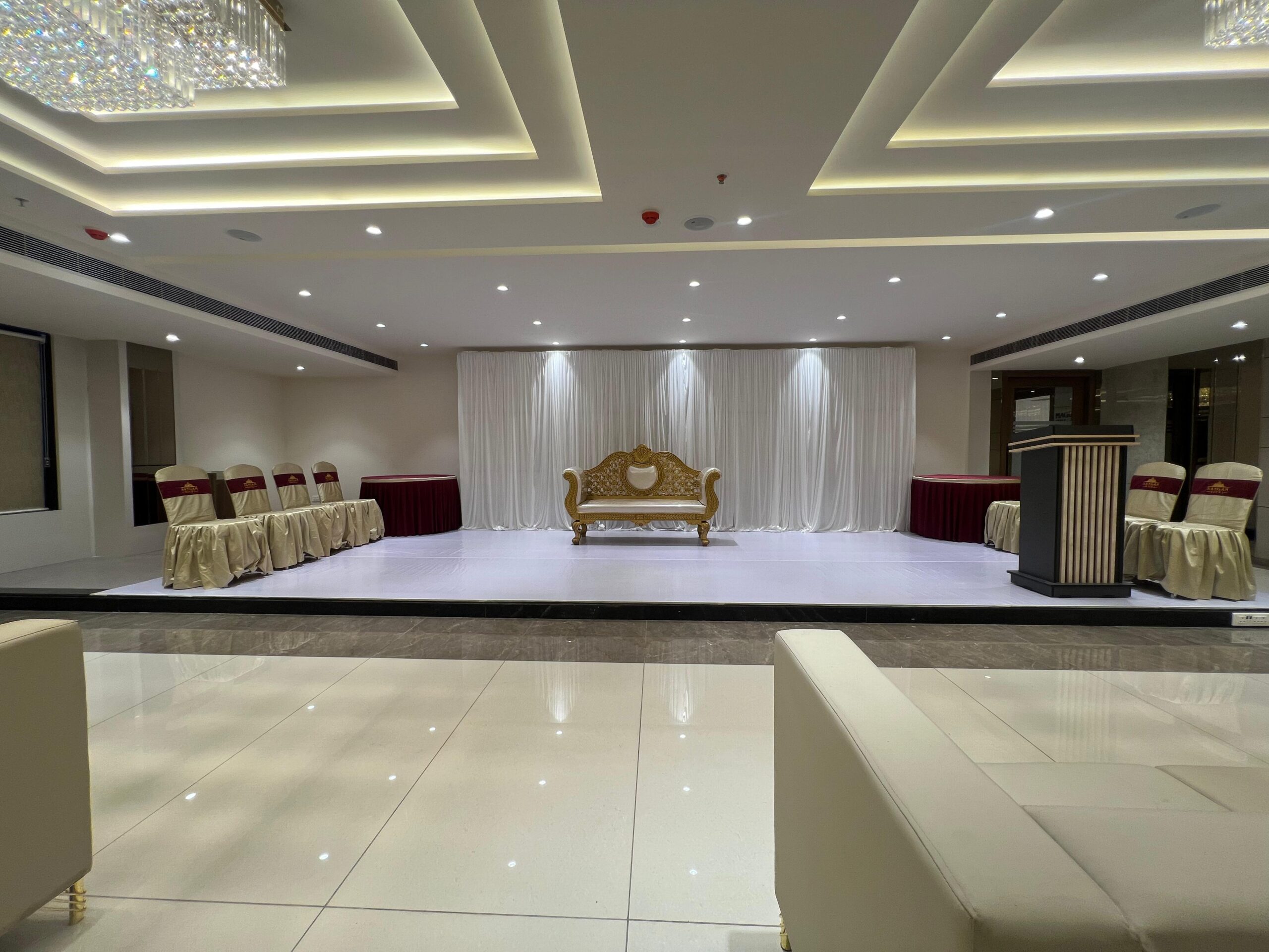 sangam Hotel Magudam Hall